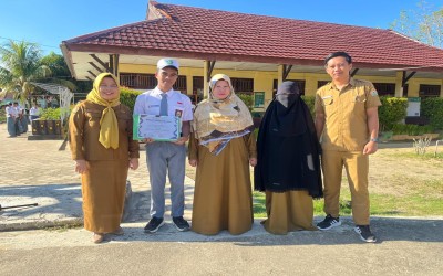 Siswa SMKN 5 Kendari Raih Medali Emas di Kompetisi Sains Nasional
